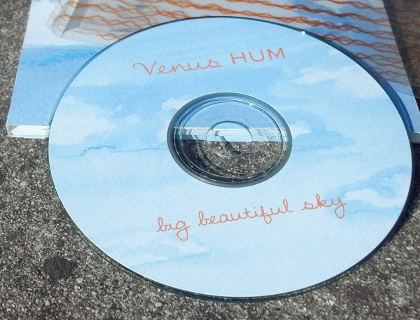 Venus Hum disc